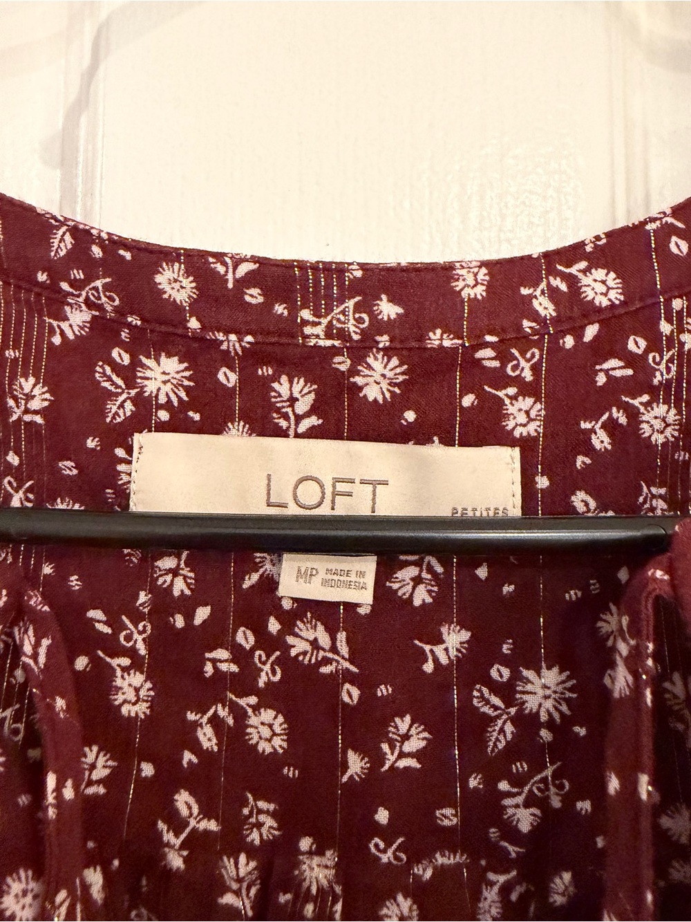 Loft Medium Petite Blouse Floral Metallic Stripe - Picture 4 of 6